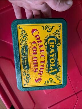 Crayola Collector's Colors Limited Edition Tin - 1958 Vintage WITH CRAYONS